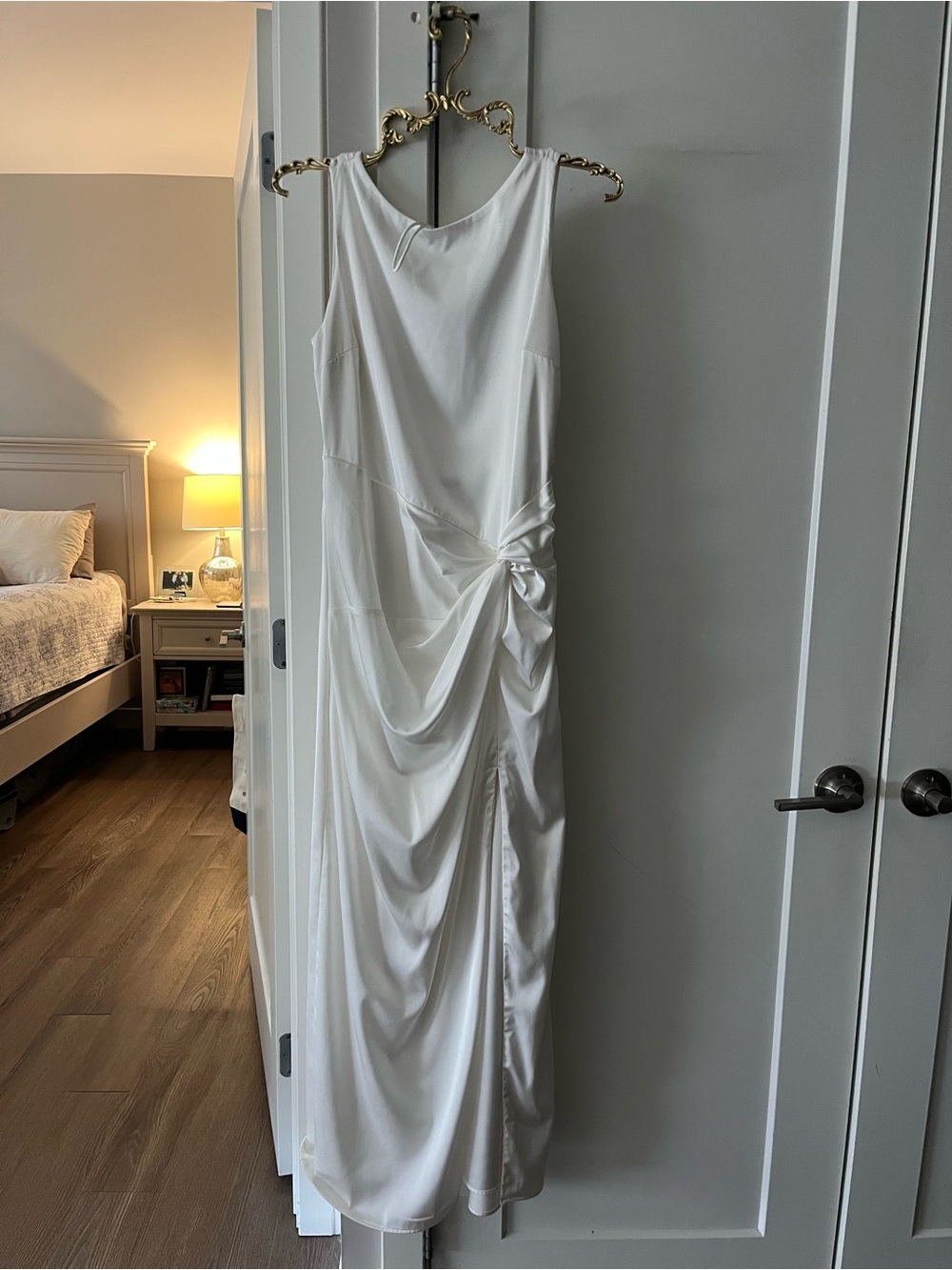 Abercrombie & Fitch Ivory Satin Dress size MEDIUM PETITE
